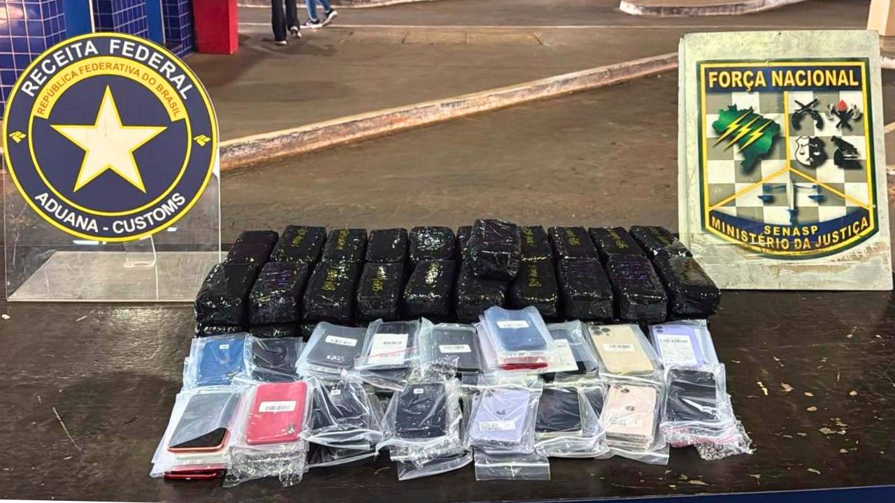 Casal preso com celulares em fundo falso de veículo na Ponte Internacional da Amizade