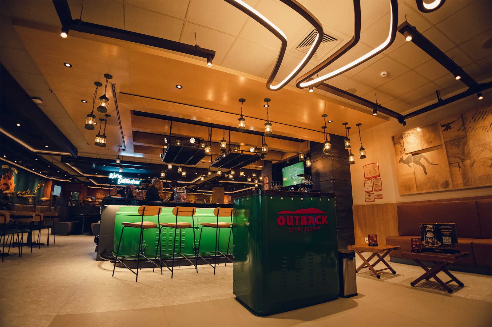 Nova unidade do restaurante Outback, inaugurada no Shopping Catuai Palladium em Foz do Iguaçu.