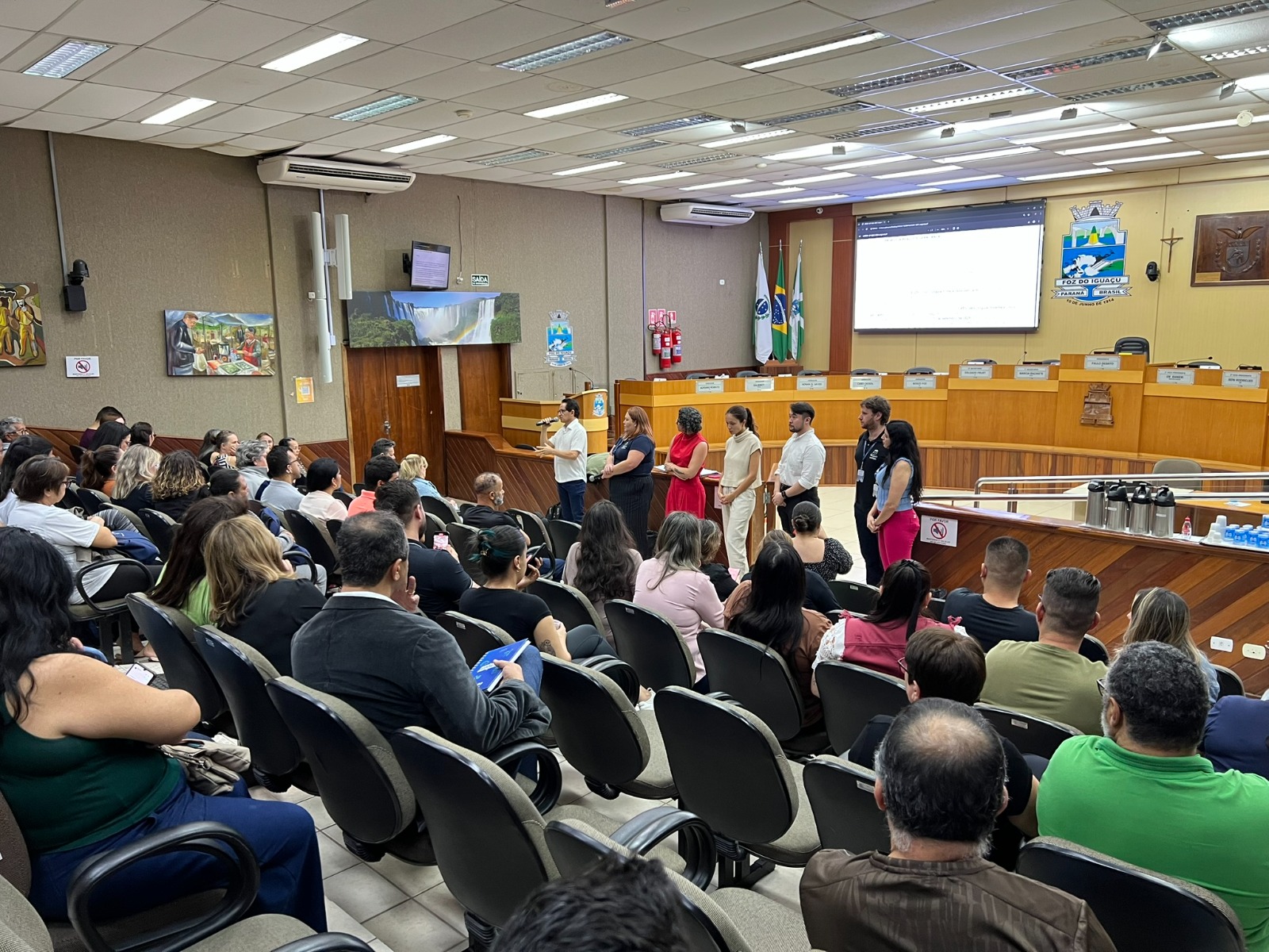 Servidores lotaram a Câmara de Vereadores para participar de Assembleia Geral promovida pelos sindicatos que os representam. Foto: Izabelle Ferrari.