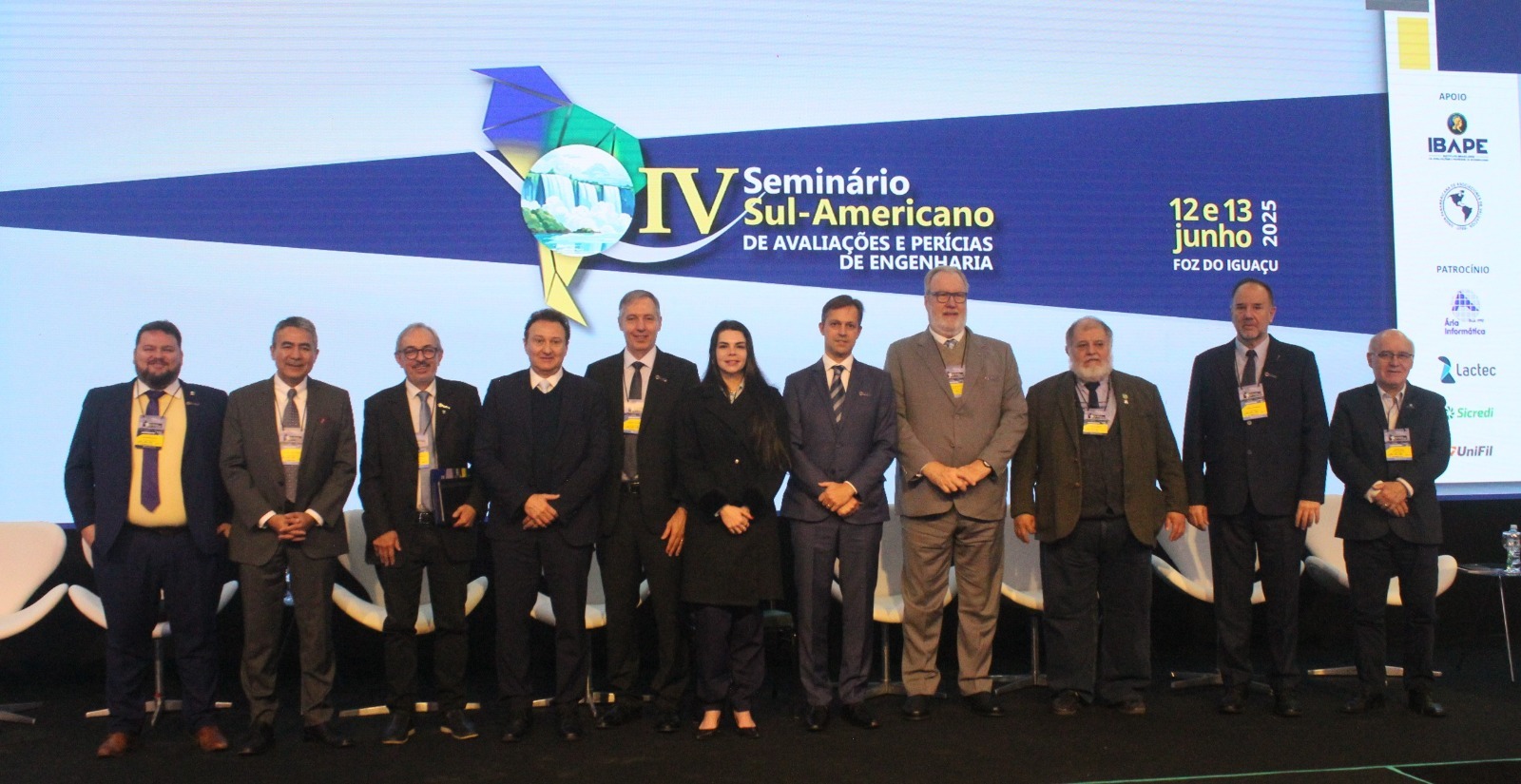 Abertura do Seminário contou com a presença de autoridades de 6 países e várias cidades do Brasil