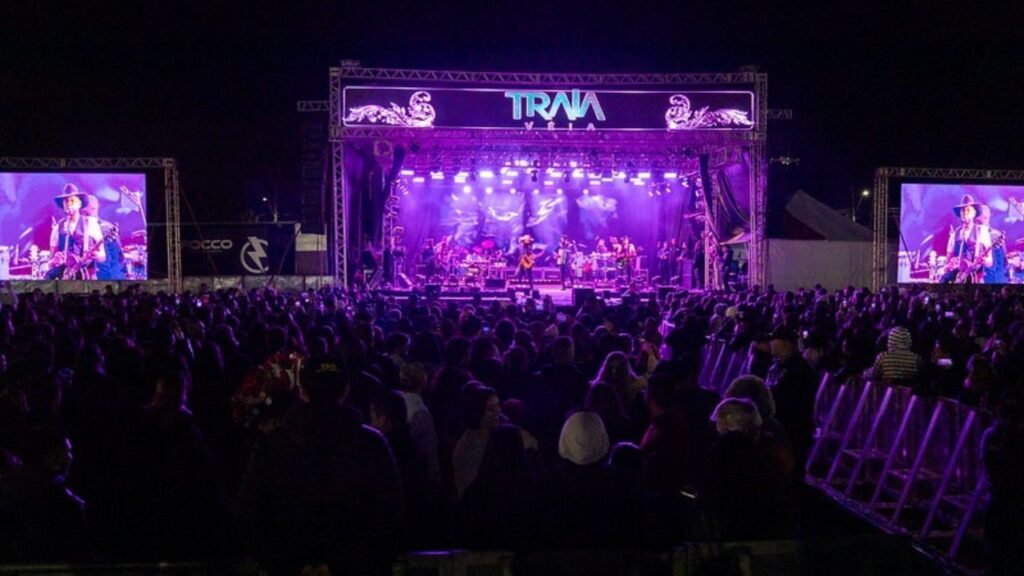 Fartal 2025 recebeu mais de 75 mil pessoas no CTG Charrua em Foz do Iguaçu, com shows emocionantes e clima festivo nos três dias de evento.